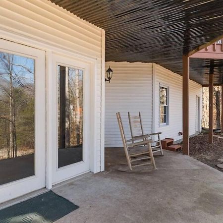 Lakeside Haven Dock/Slip Fire Pit Game Room Kayaks Winchester Exterior photo